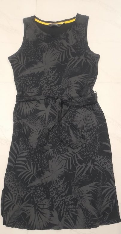 Womenswear sample 6